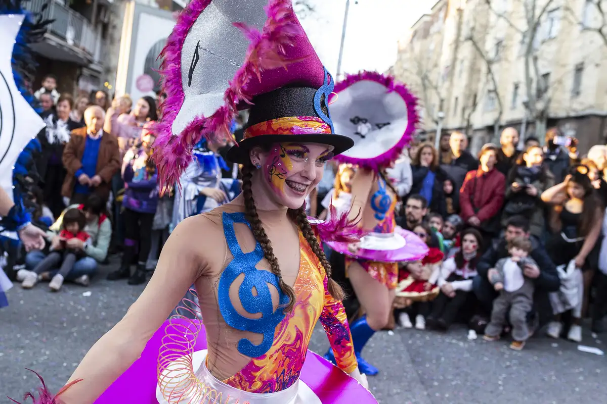 Большой карнавальный парад (Rua de Carnaval)